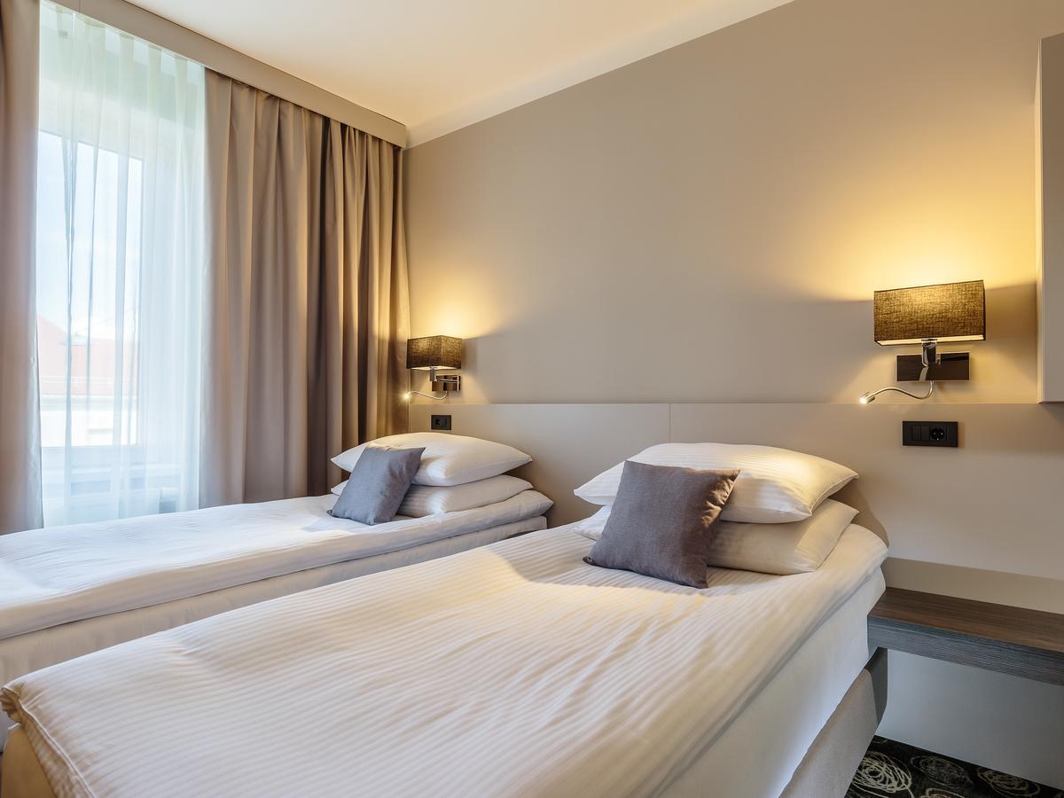 Center Hotel 3*
